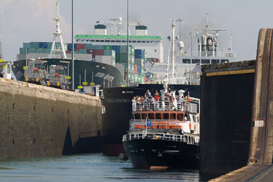 Tránsito Parcial del Canal de Panamá