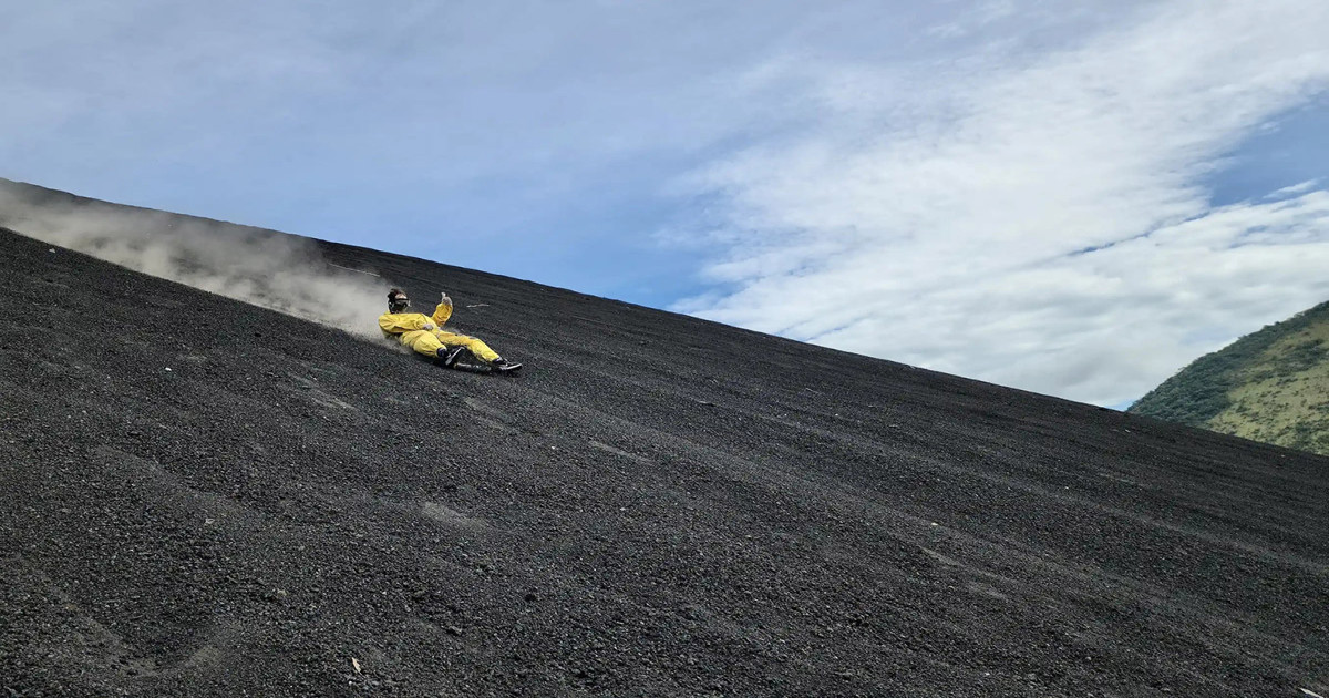 cerro negro, volcan, surf