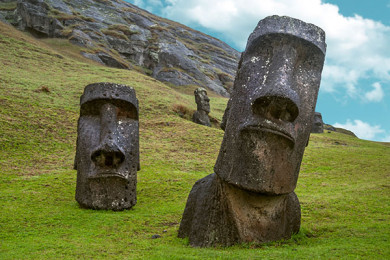 Ahu Akivi y misterios de los Moais
