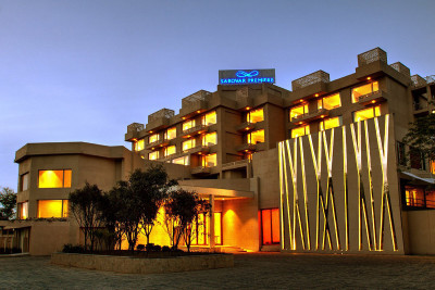 Hotel Sarovar Premiere